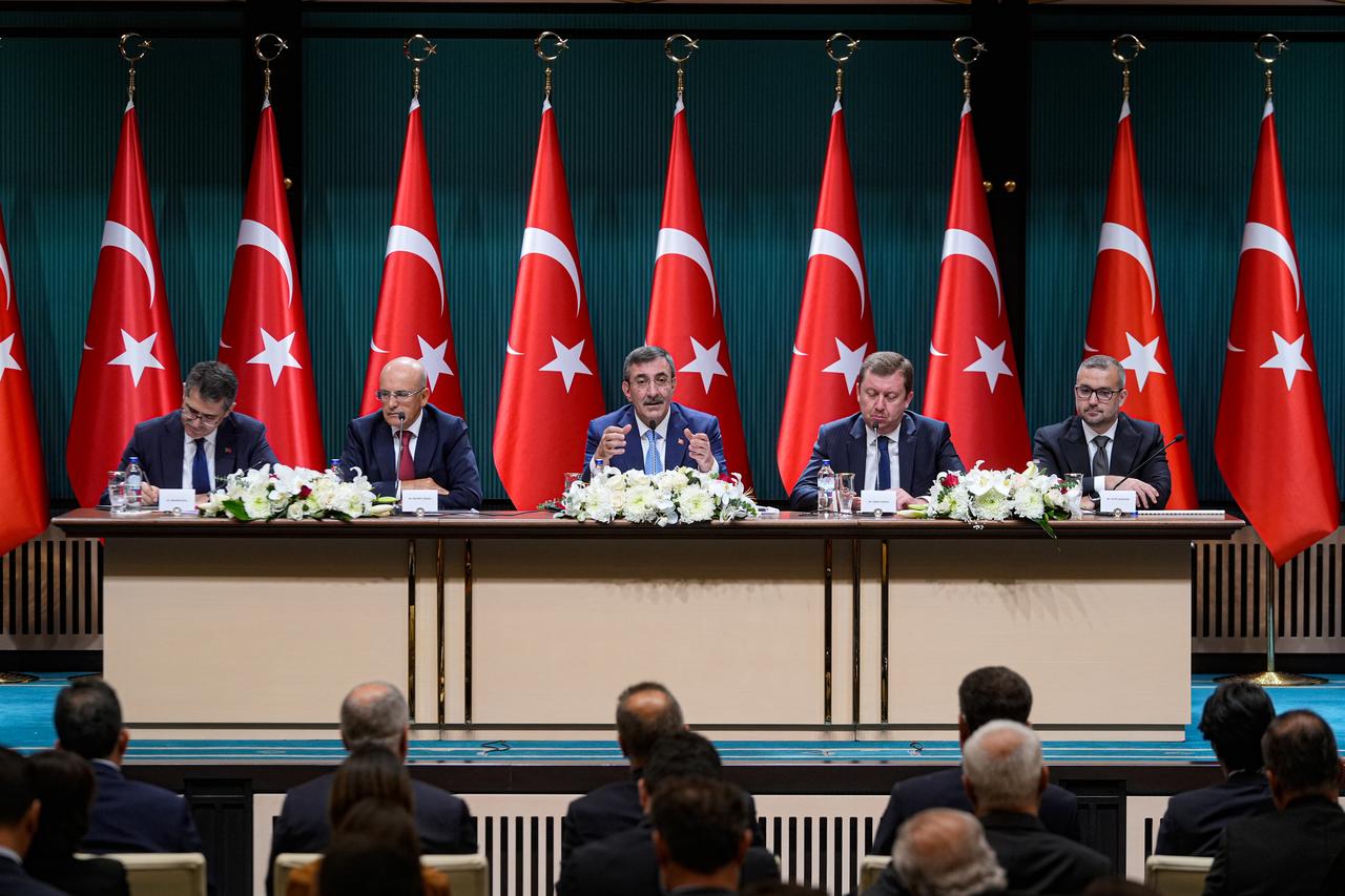 Ekonominin 3 yıllık yol haritası bugün belli oluyor!