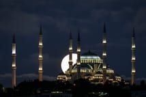 Teravih namazı nasıl kılınır, evde kılınabilir mi? Diyanet ile adım adım teravih namazı kılınışı