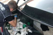 Malatya'da otomobilde büyük uyuşturucu hap operasyonu
