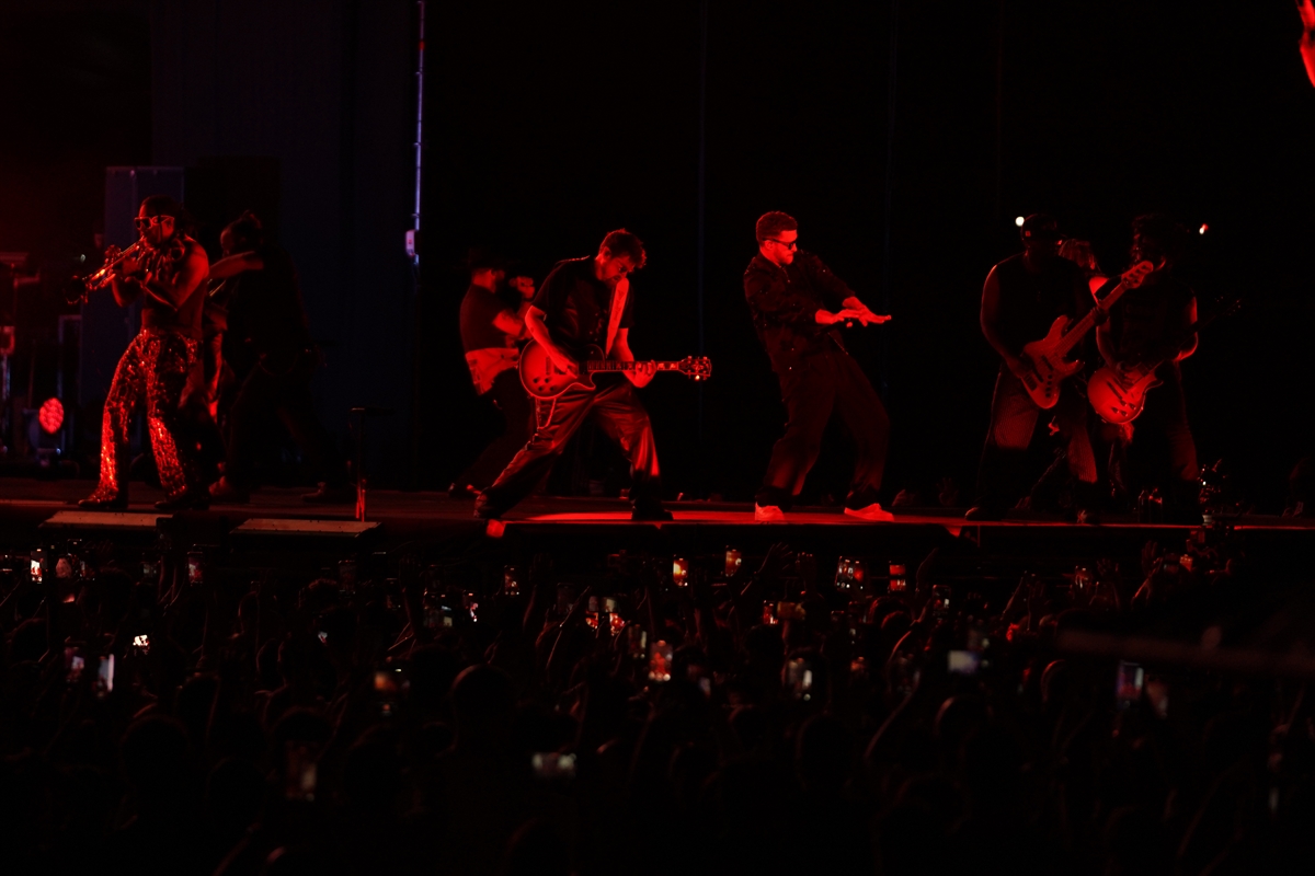 Dünyaca ünlü şarkıcı Justin Timberlake, İstanbul'da konser verdi