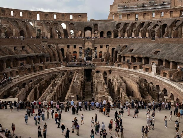 Kolezyum'un 2000 yıllık gizli imparatorluk geçidi ziyarete açıldı