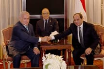 Sisi yönetiminden Gazze'ye yardım taşınmasına engel