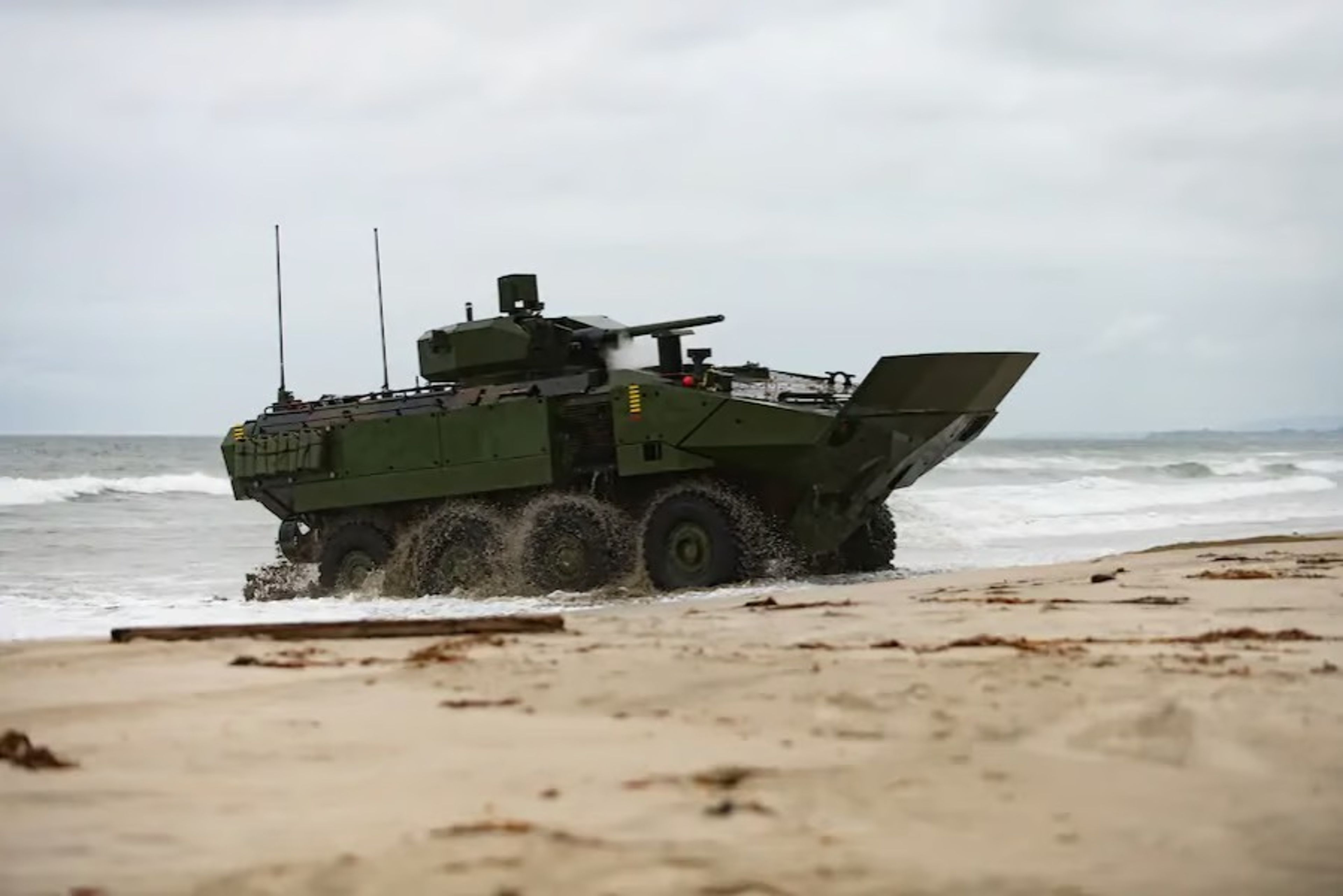 BAE Systems, ABD Deniz Piyadeleri için 30 adet ek Amfibi Muharebe Aracı üretimi sözleşmesi aldı