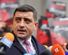 Romanya seçimlerinde ilk turu aşırı sağcı aday önde tamamladı