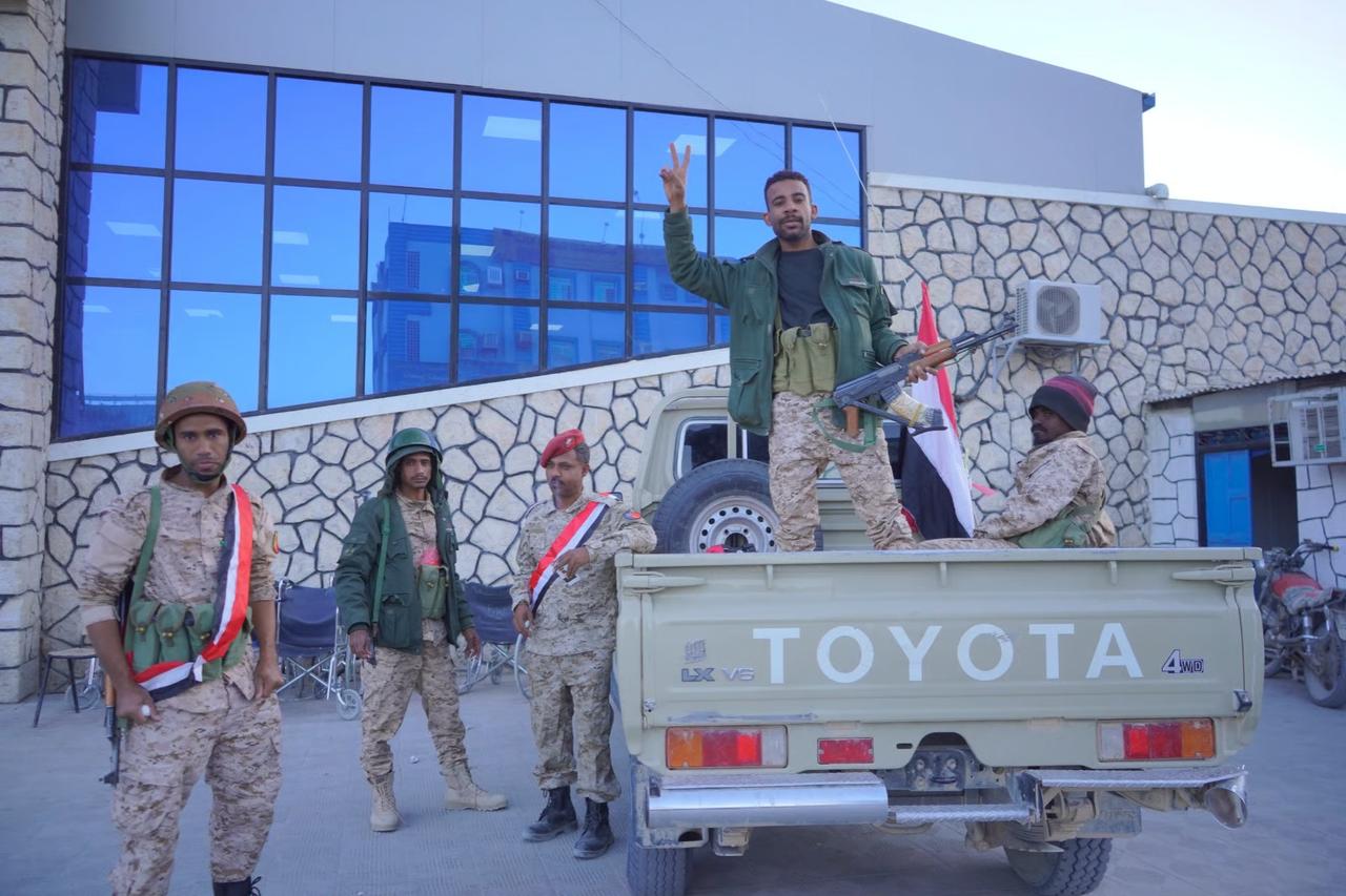 Yemen'de hükümet güçleri Aden’e ilerliyor