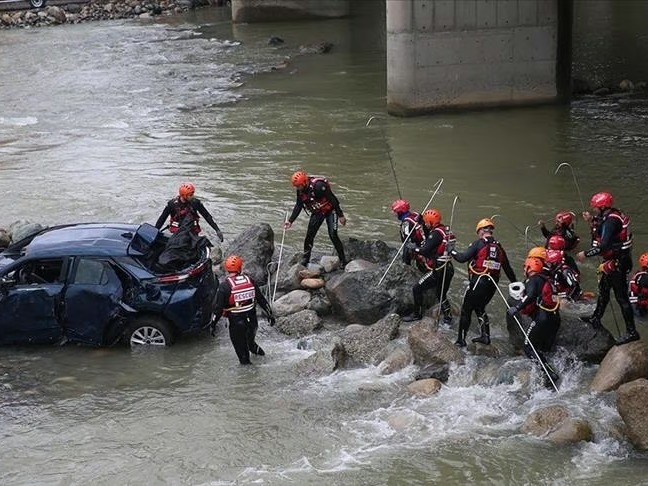 Türkiye'de 10 ayda 6 bin 599 afet ve acil duruma müdahale edildi