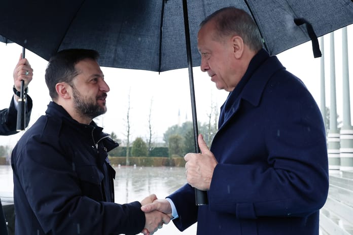 Zelesnkiy yarın müzakereleri canlandırmak için Türkiye'yi ziyaret edecek