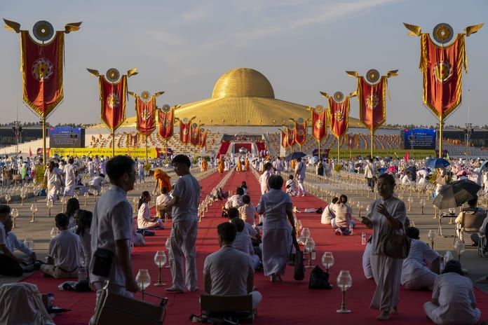 Küresel budistlerin buluşma noktası