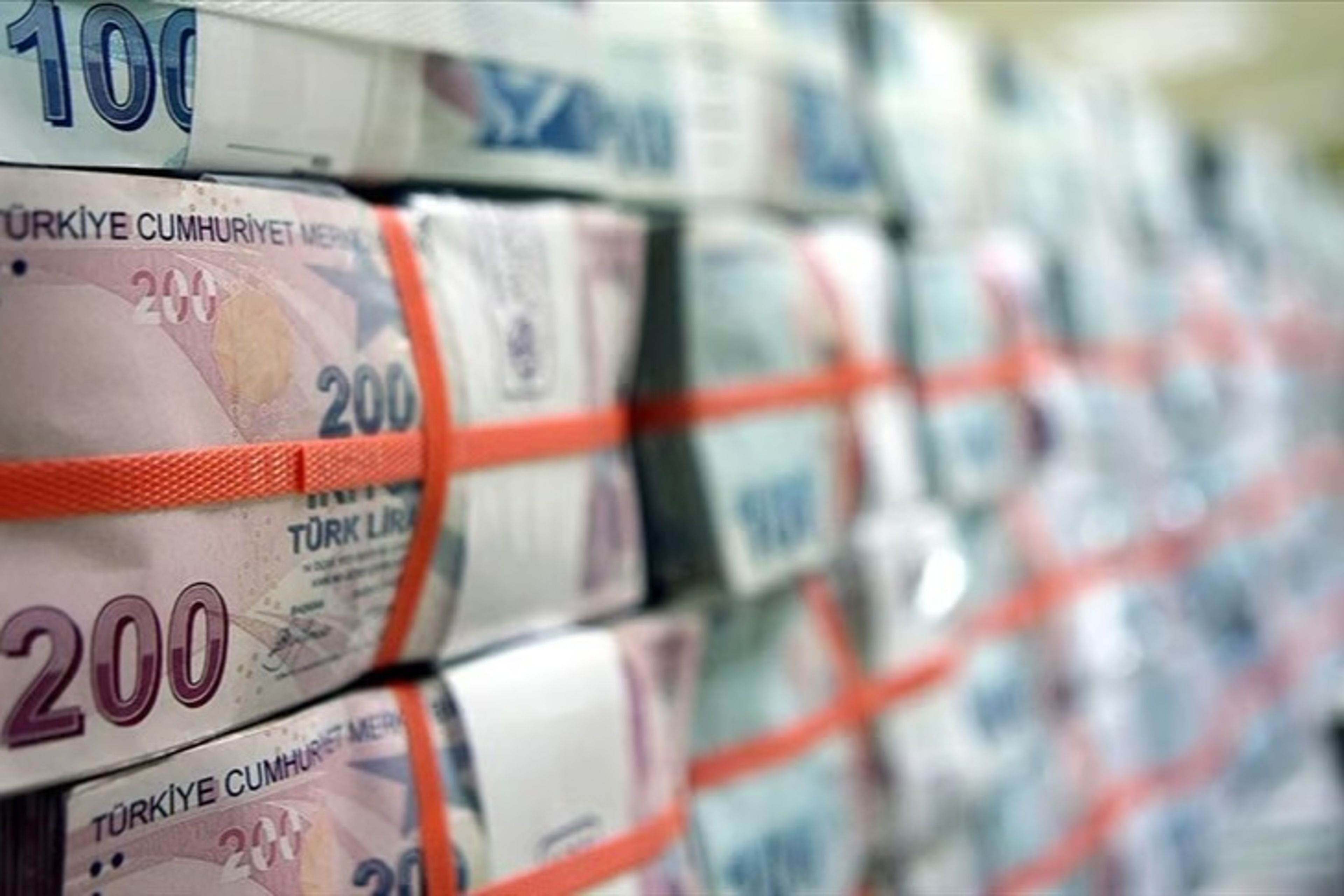 Hazine’den iki tahvil ihalesi: Toplam 61,1 milyar lira borçlandı