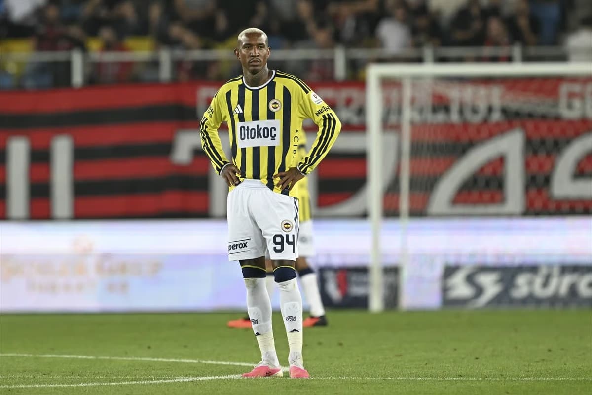 Fenerbahçe sezona mağlubiyetle başladı