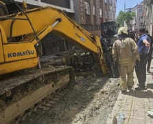 İSKİ'nin çalışması sırasında göçük meydana geldi