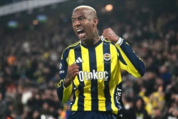 Fenerbahçe'nin yıldızı nereye gidiyor?