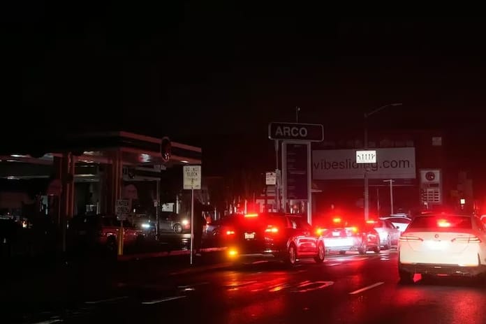 San Francisco’da geniş çaplı elektrik kesintisi