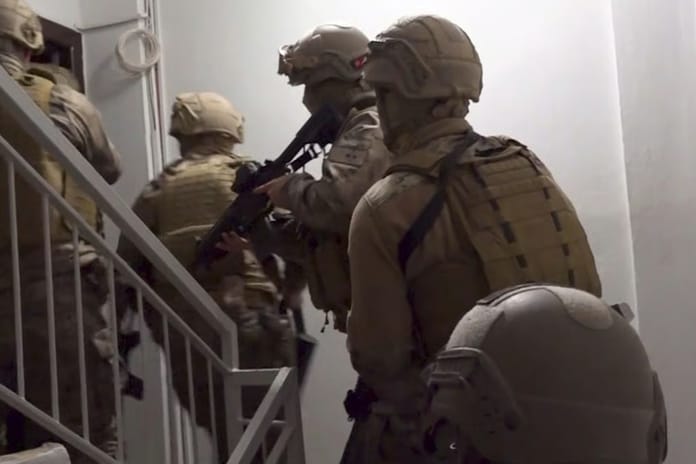 "Son Kadeh" operasyonuyla sosyal medyada "buluşma tuzağı" kuran çete çökertildi