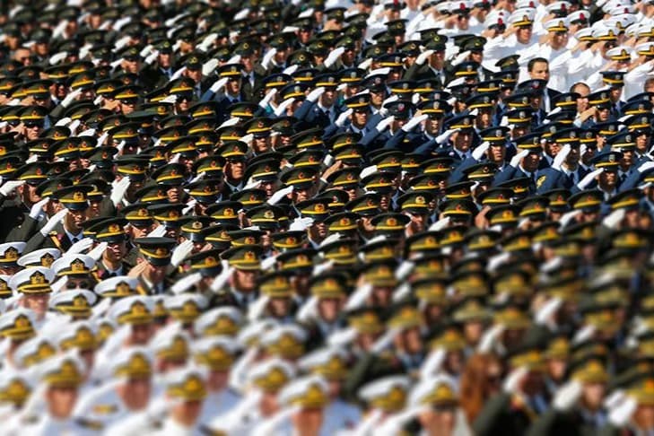 TSK'da FETÖ operasyonu 176 asker gözaltında