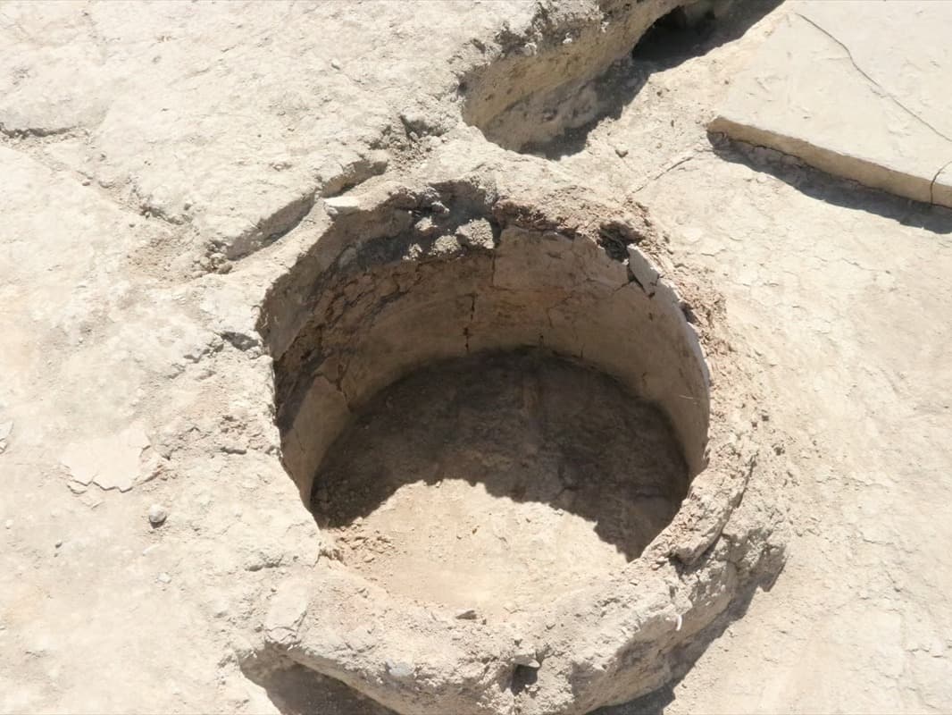 3 bin yıllık et pişirme fırını bulundu