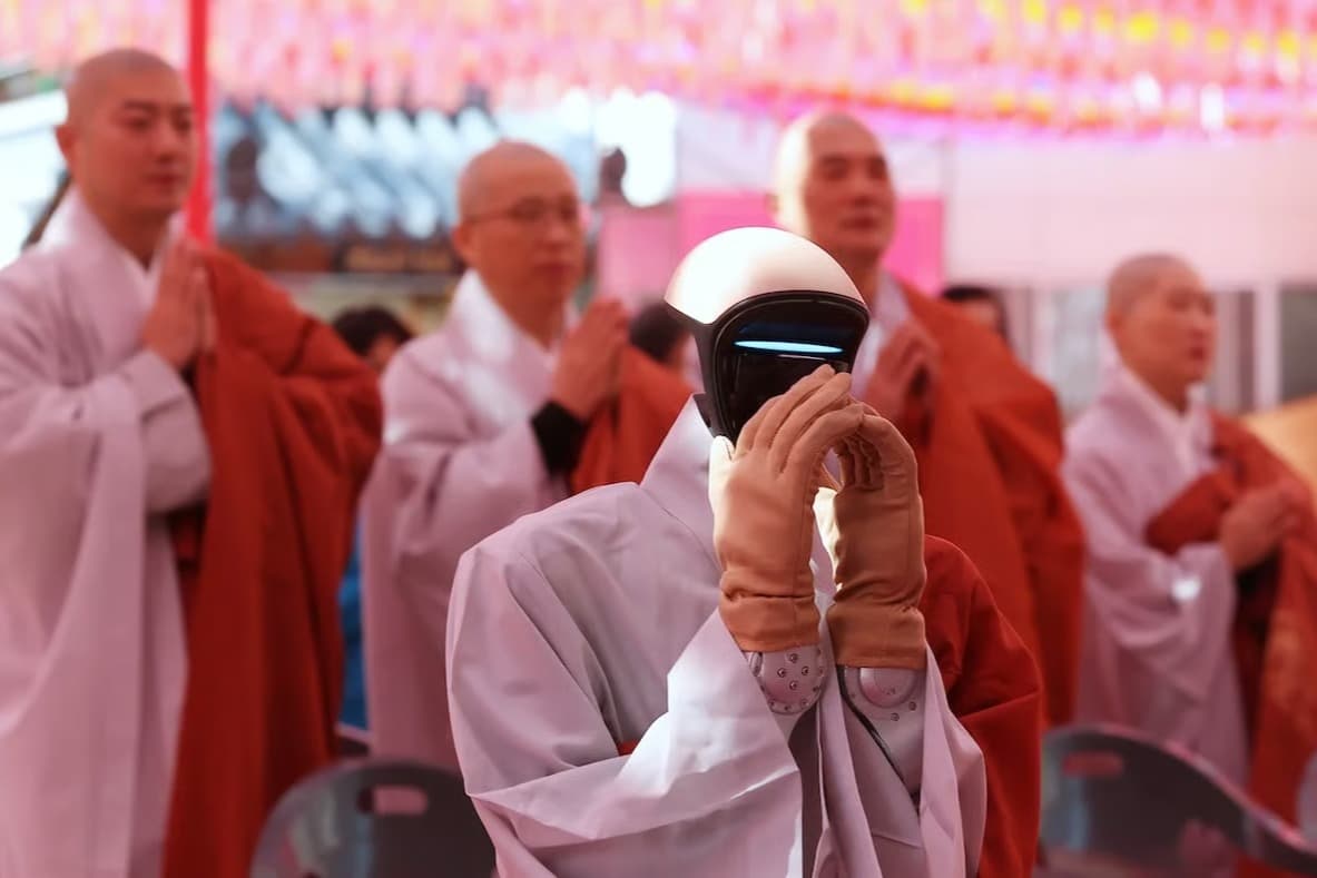 Güney Kore’de ilk robot keşiş göreve başladı