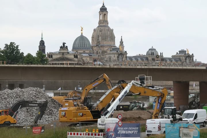 Dresden Evacuates 18,000 After WWII Bomb Discovery