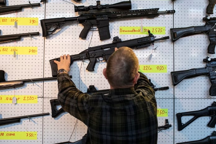 Polonya'da bireysel silahlanma rekor kırdı