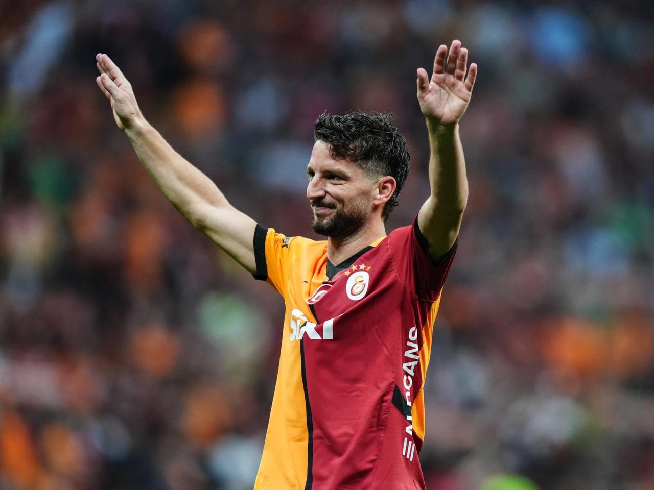 Mertens jübile maçında son kez sahaya çıkacak