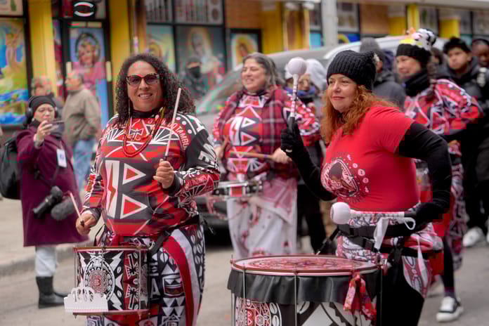 "Gigantes" ve canlı develer: Görsel bir serüven