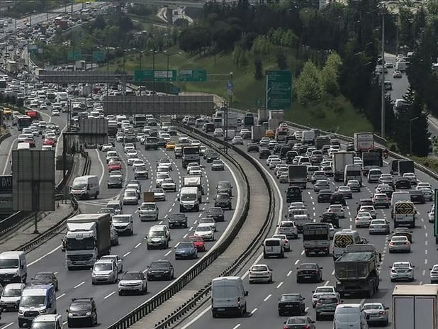 Türkiye yollarında 6 milyon tehlike: Eski araçlar 10 kat daha fazla kirletiyor