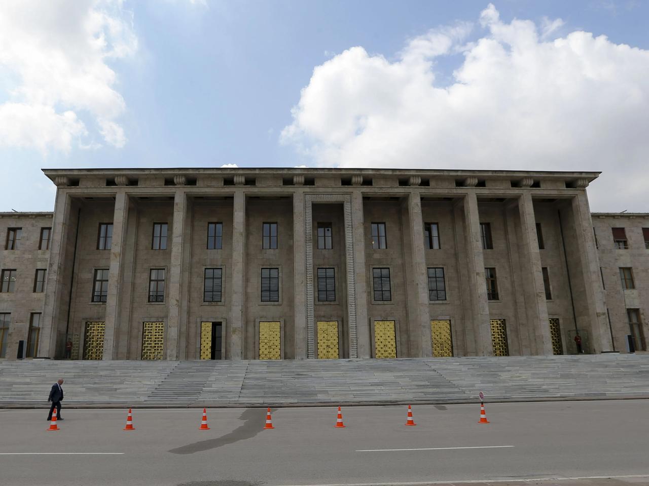 TBMM skandalında 4 Gözaltı, 1 Tutuklama