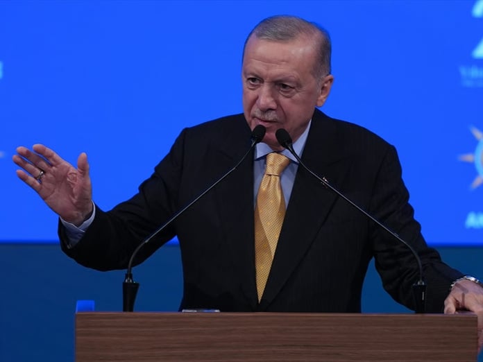 Cumhurbaşkanı Erdoğan'dan AK Parti'nin 24. yılında Terörsüz Türkiye mesajı