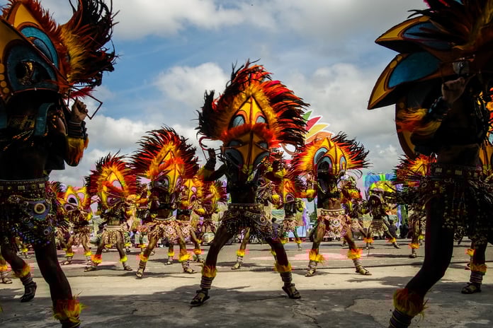 Davul sesleriyle yankılanan şehir: "Hala Bira!"