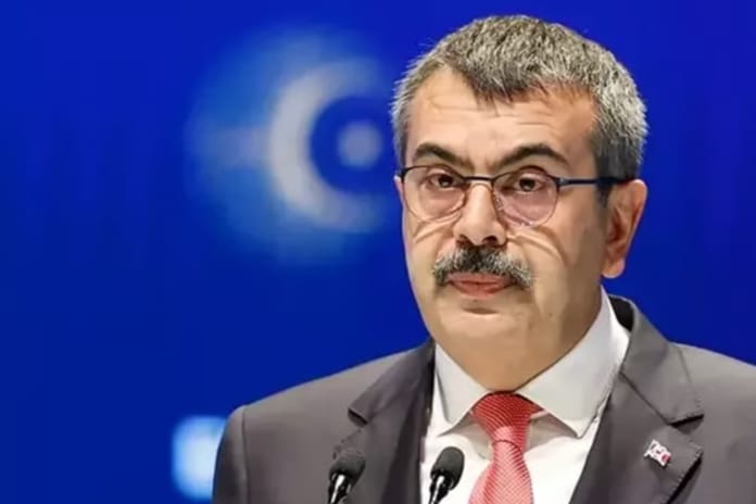 Zorunlu lise eğitimi 2 yıla mı düşüyor? Milli Eğitim Bakanı Yusuf Tekin açıkladı