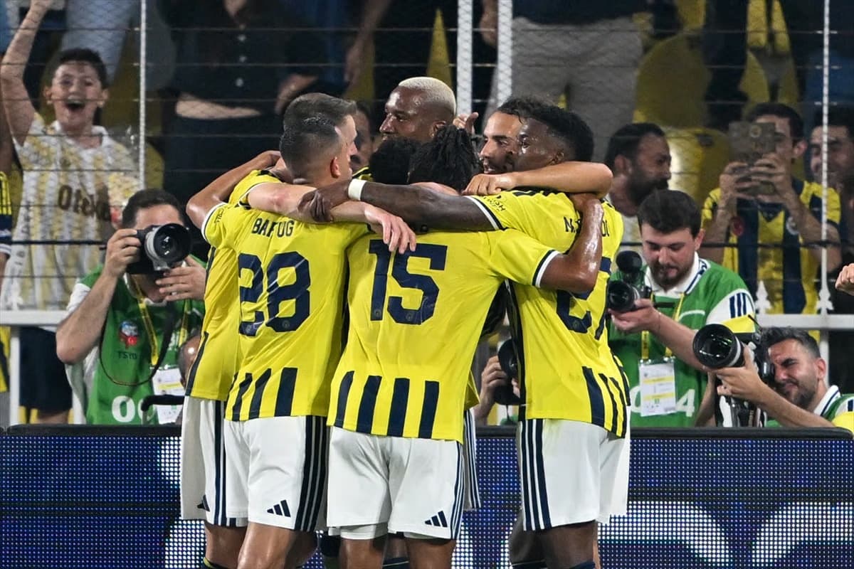 Fenerbahçe Devler Ligi'ne galibiyetle başladı