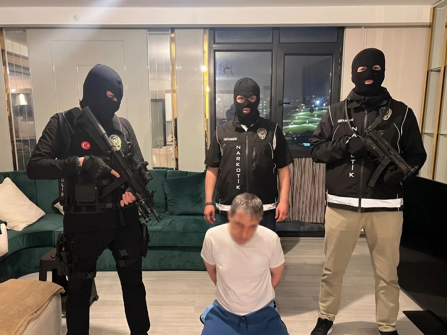 MİT ve emniyet İstanbul'da paketlemişti! Hollandalı uyuşturucu baronu Türkiye'den iade edildi