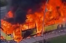 Sefer sırasında İETT otobüsü alev alev yandı