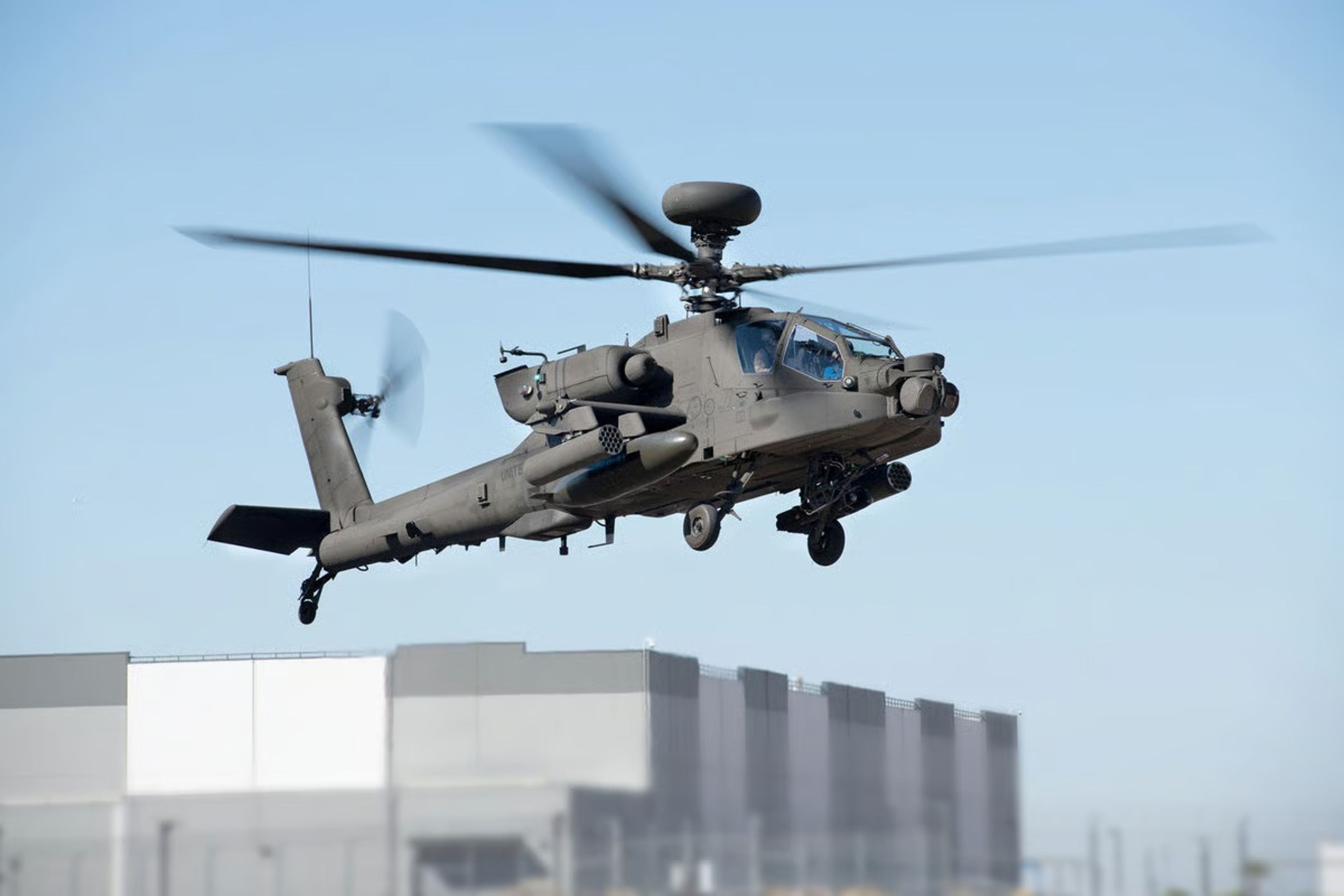 Güney Kore Apache helikopterlerinden vazgeçti