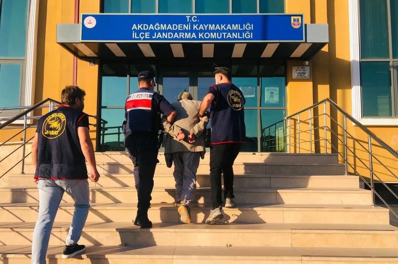 23 yıl hapis cezasıyla aranıyordu! Firari cinayet hükümlüsü o ilçede yakalandı