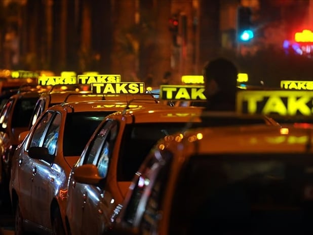 İstanbul'da taksi ücretlerine yüzde 35 zam talebi
