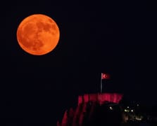 Türkiye'nin farklı illerinde Dolunay'ın büyüleyici güzelliği