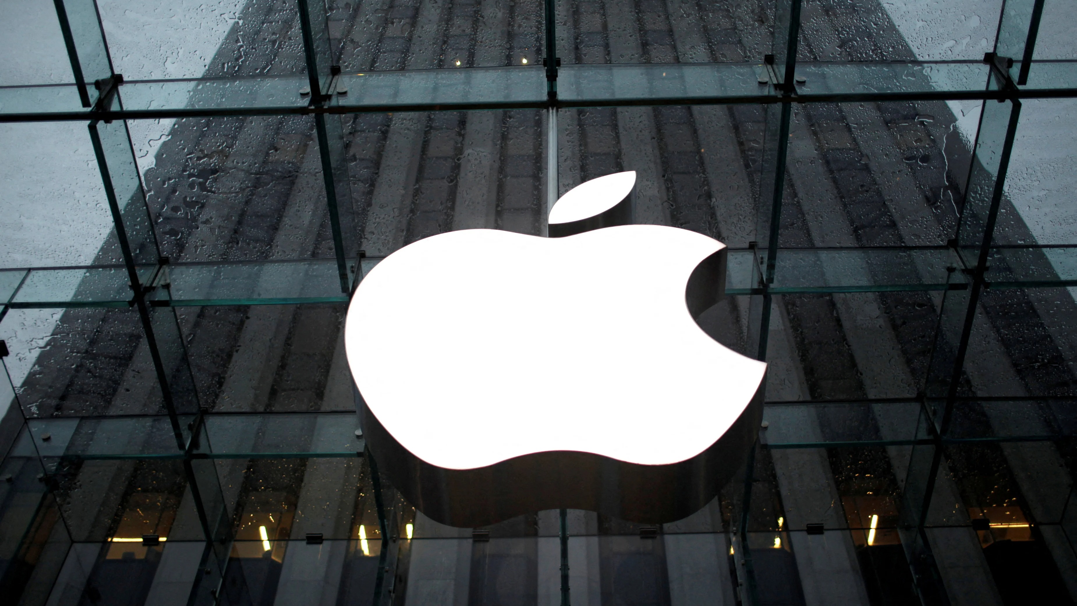 Apple Sues OpenAI Over Alleged Theft of Top-Secret Info