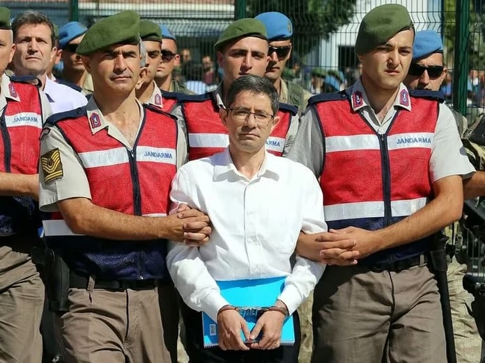 15 Temmuz'un kilit ismi Kemal Batmaz'ın Fetullah Gülen ile görüntüsü ortaya çıktı