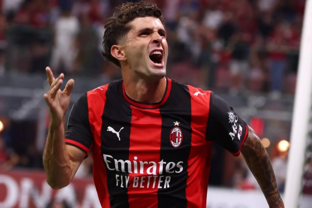 Milan, Pulisic ile yeni sözleşme imzaladı