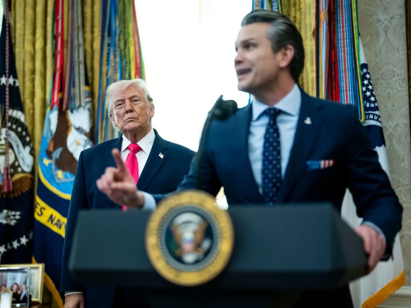 Çin dönüşü savaş planları Trump'ın masasında: "Destansı Öfke" her an yeniden başlayabilir