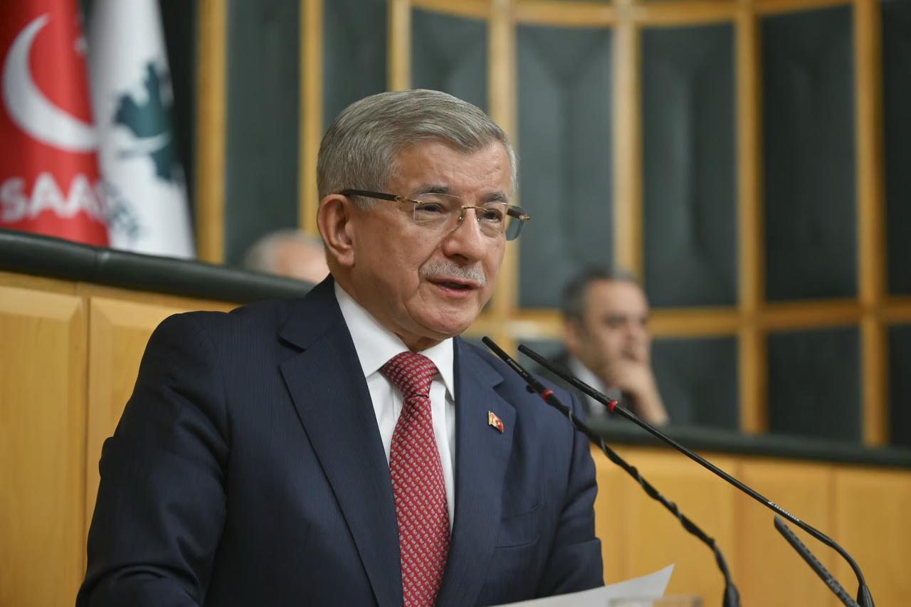 Gelecek Partisi resmen feshedildi!