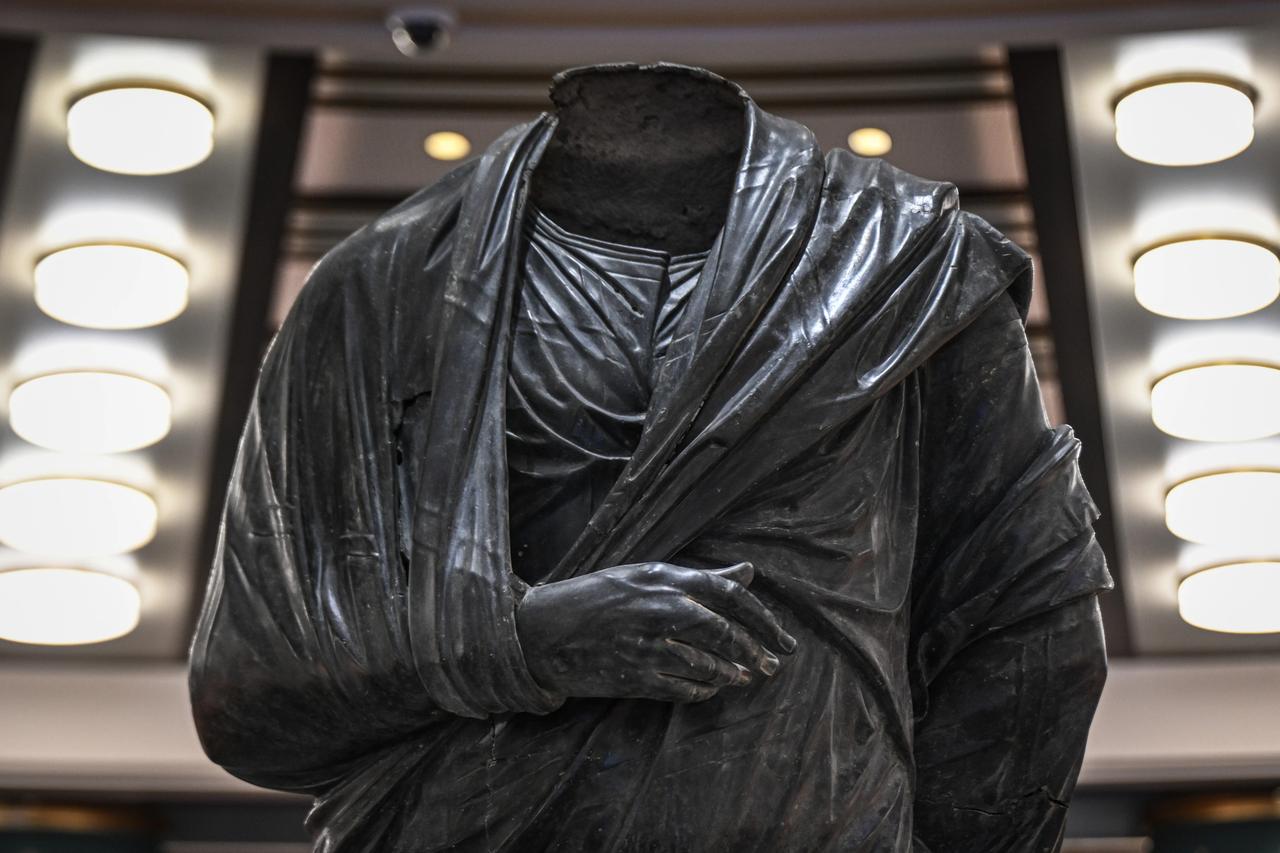 ABD'nin Marcus Aurelius heykeli için istediği izin tek şartla kabul edildi