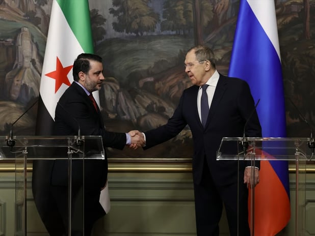 Lavrov'dan Şam’a mesaj: Tüm anlaşmalar yeniden değerlendirilecek