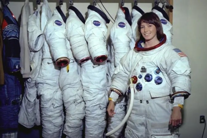 NASA, kadın astronotlara nasıl hazırlandı?