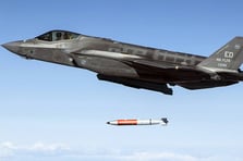 İngiltere, savaş uçaklarını nükleer silahlarla donatmak istiyor