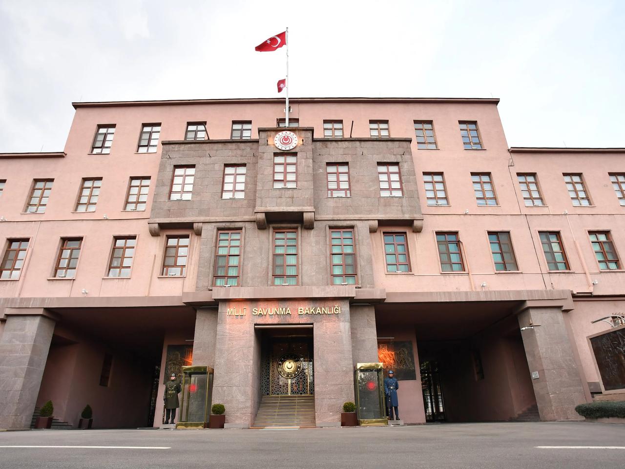 4 PKK'lı terörist daha teslim oldu 