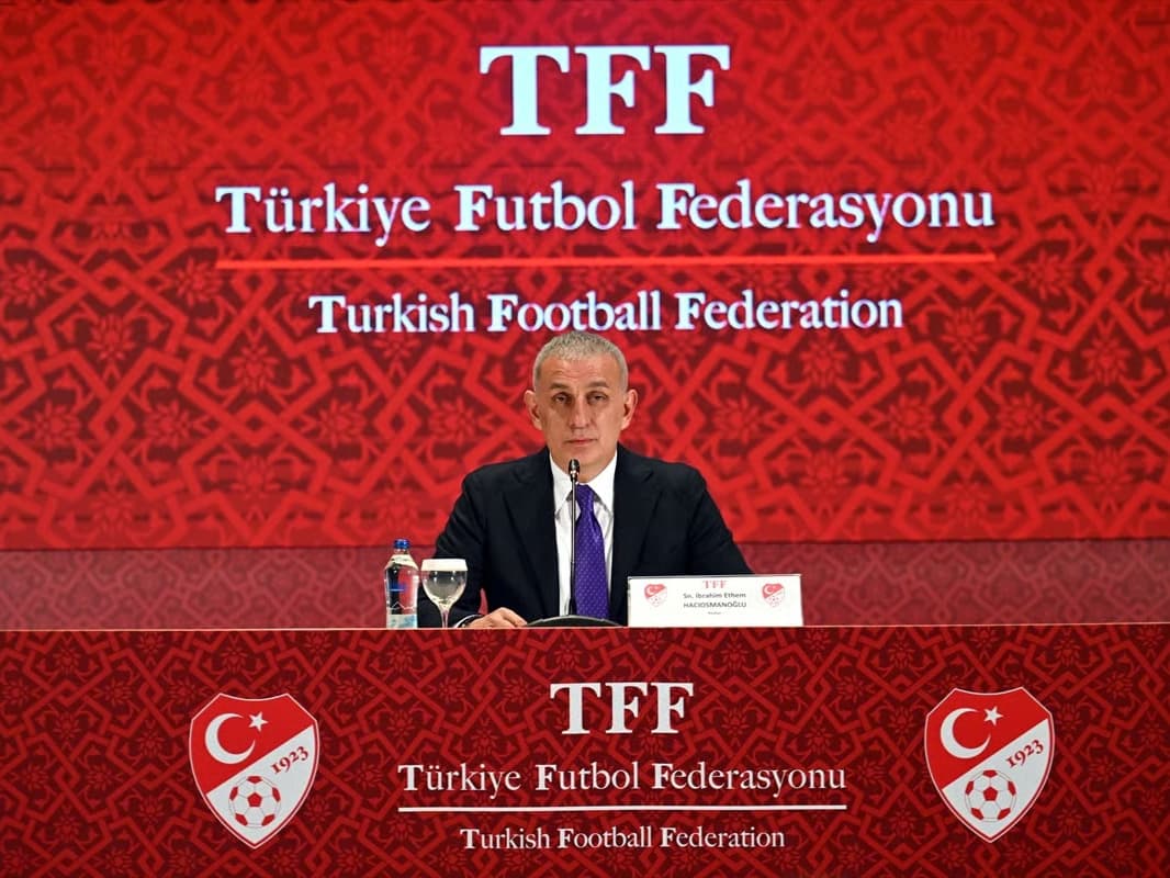 Süper Lig'de yabancı VAR ve çipli top dönemi