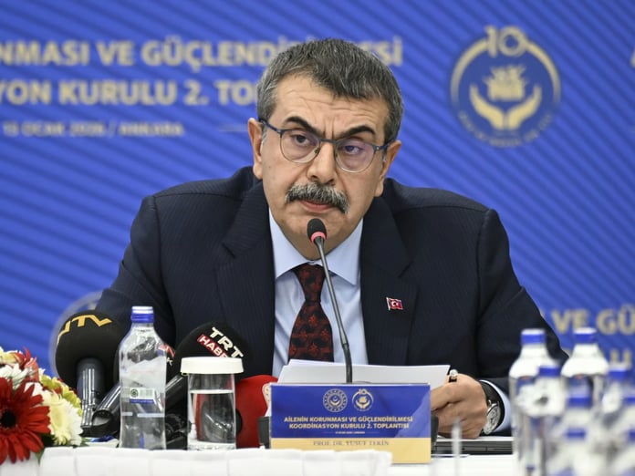 Yusuf Tekin laiklik bildirisine sert çıktı: Bir dakika ya, ne demek gerici azınlık?