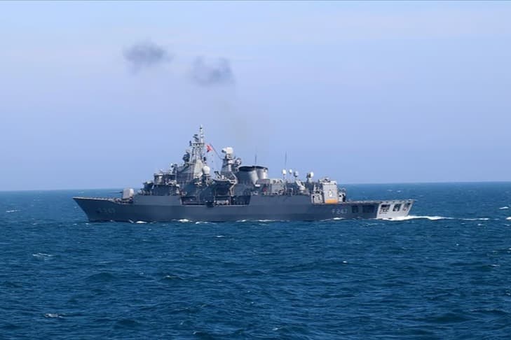 Türk Donanması Doğu Akdeniz'de 'İnsani Yardım Kalkanı' oluşturuyor